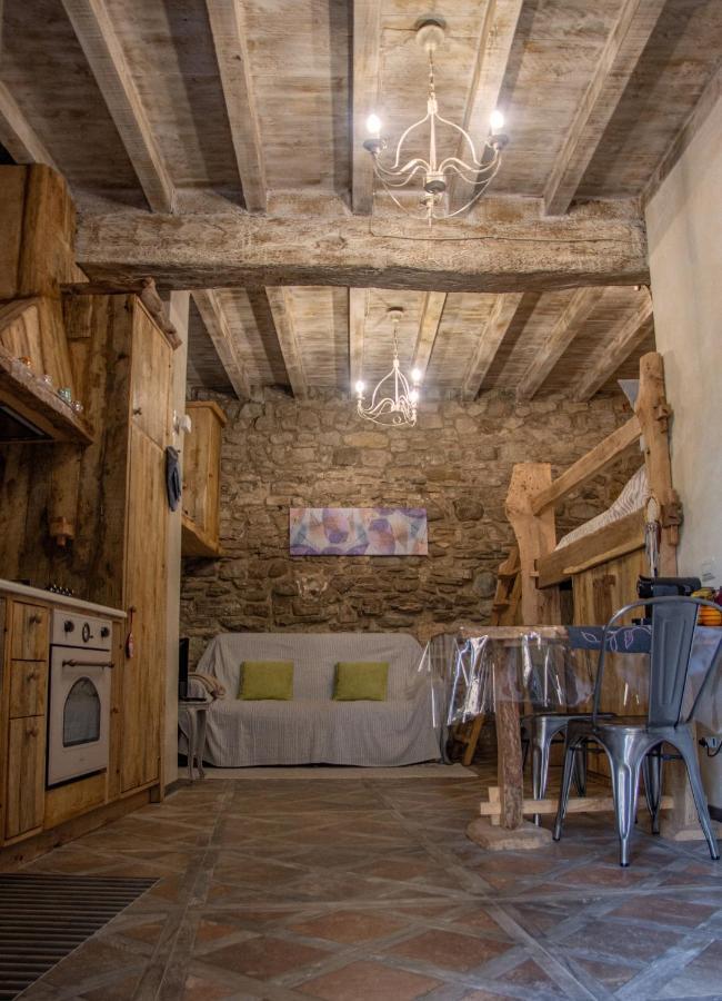Il Nido Di Matilde _Monolocale Design Sul Fiume_ Apartment Rossena Екстериор снимка